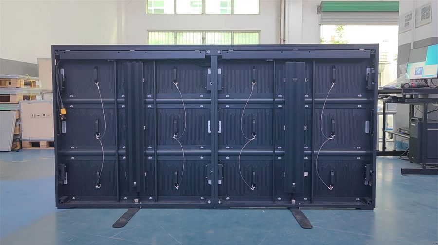 Caissons DEL de sport série EV960-S, vue arrière de deux caissons assemblés